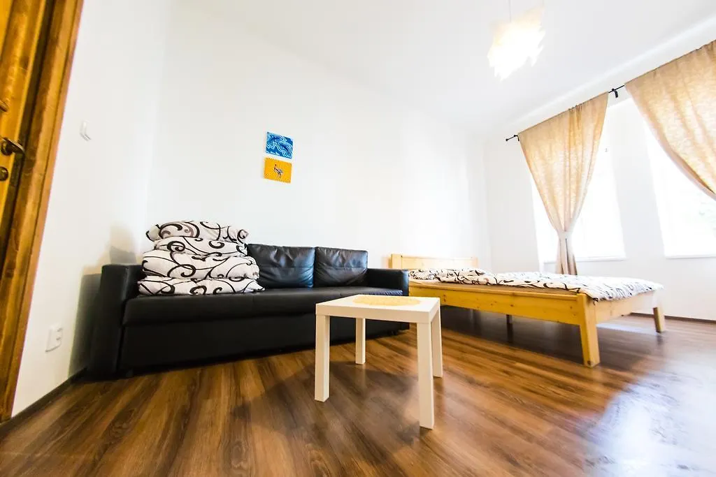 Freedom Rooms & Apartments