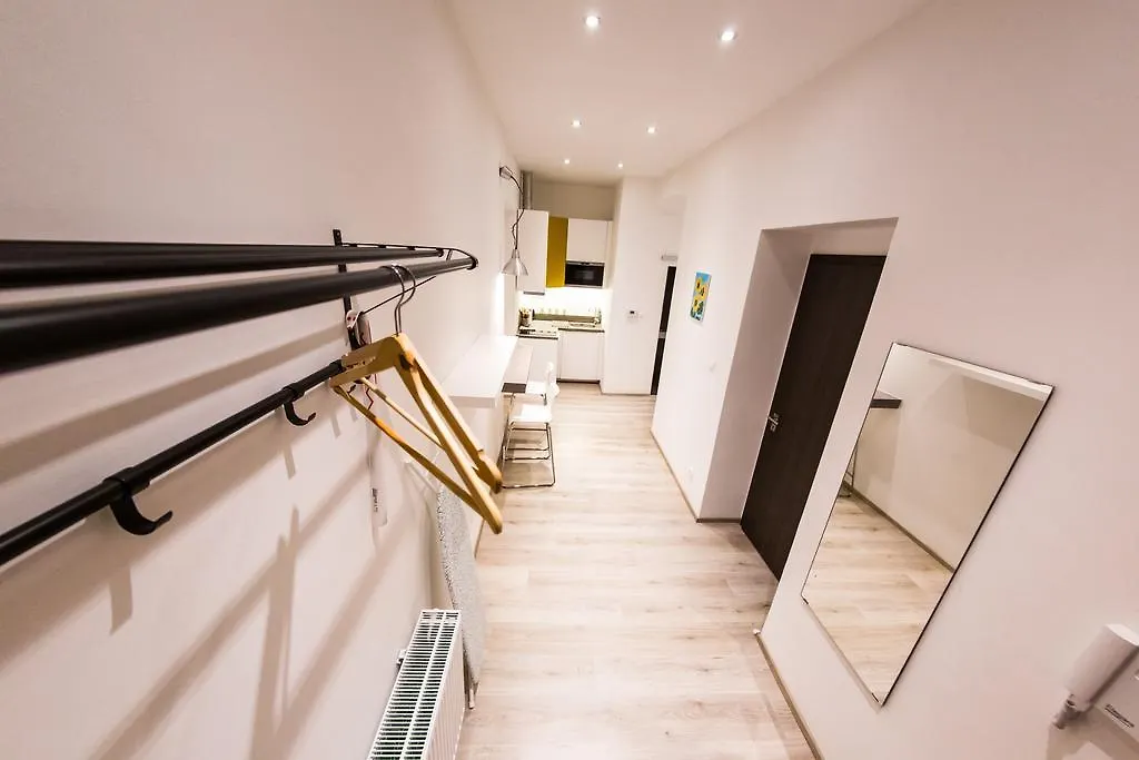 Freedom Rooms & Apartments