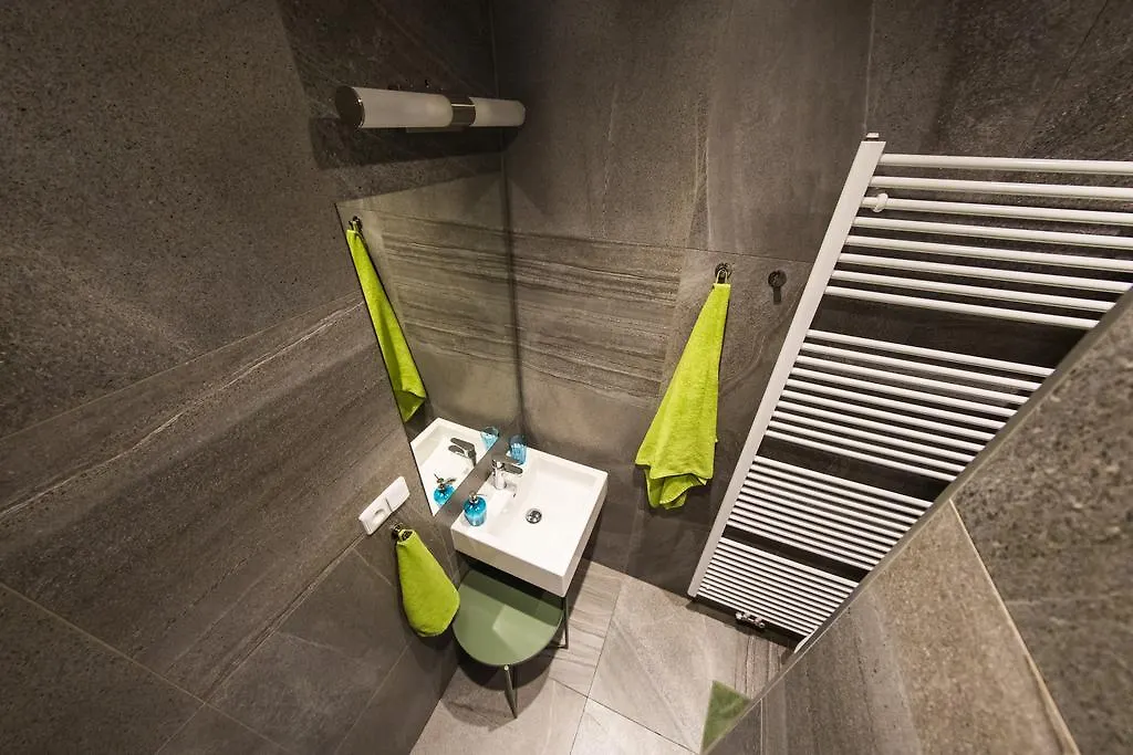 Freedom Rooms & Apartments Czech Republic