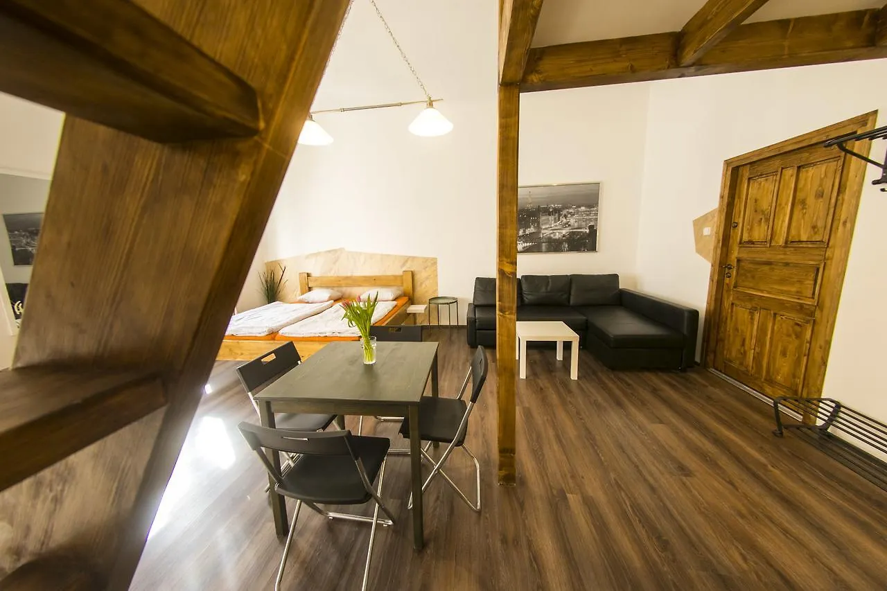 Freedom Rooms & Apartments