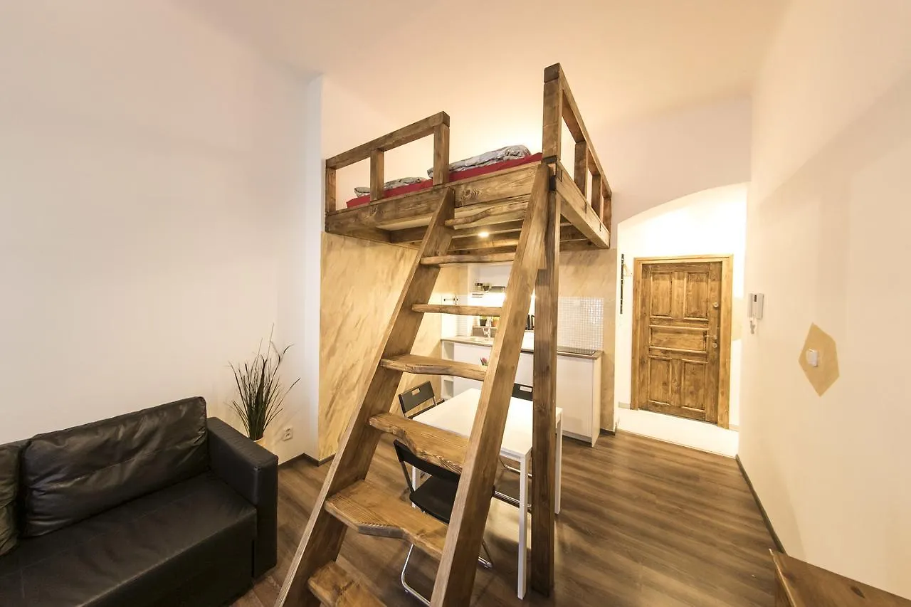 Freedom Rooms & Apartments