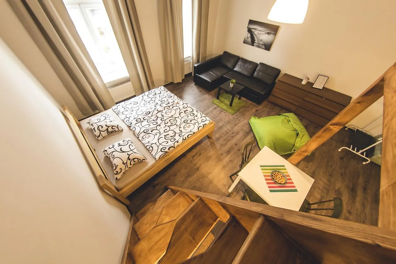 Freedom Rooms & Apartments  Prague